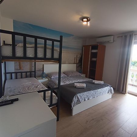 וודיצה Apartments Jonjic מראה חיצוני תמונה