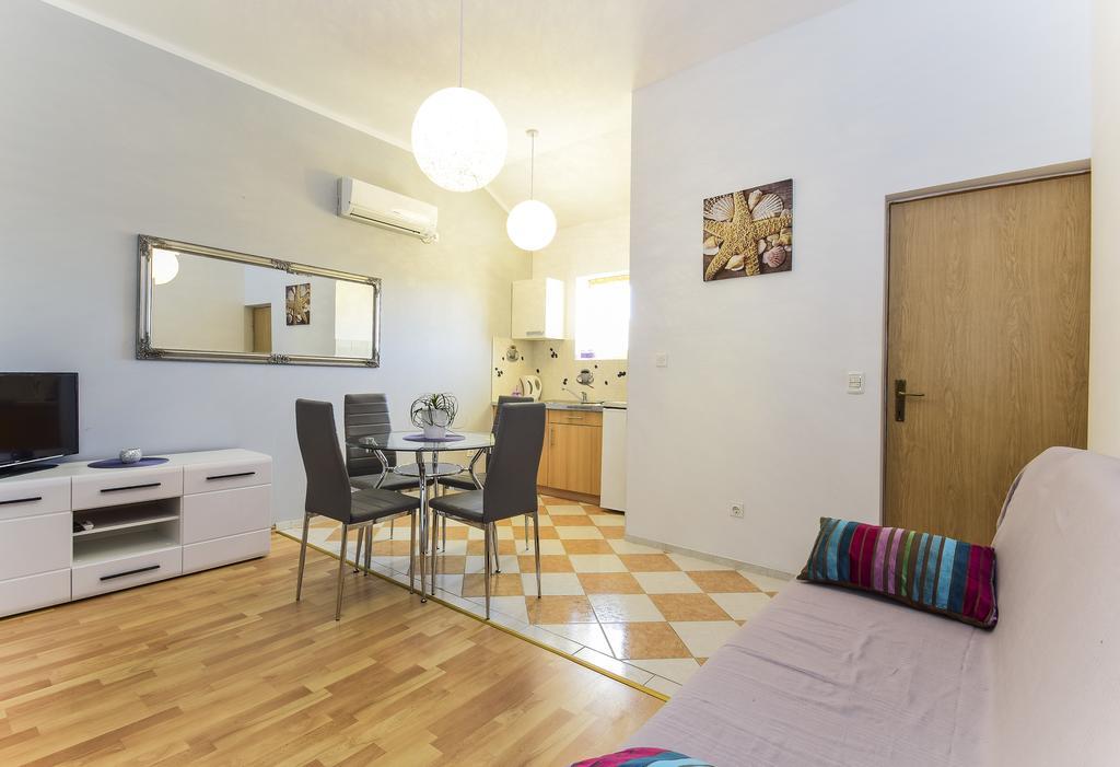 וודיצה Apartments Jonjic מראה חיצוני תמונה