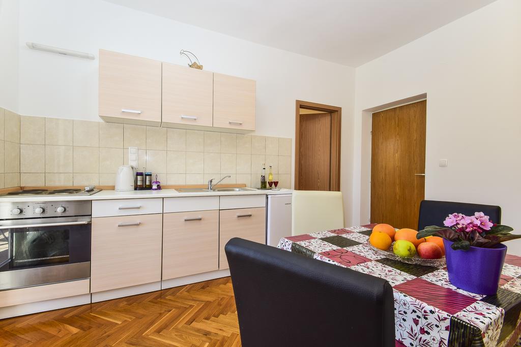 וודיצה Apartments Jonjic מראה חיצוני תמונה